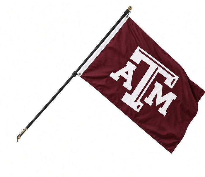 College sports team flag displayed on a fan flagpole set, featured image for NCAA college team flags