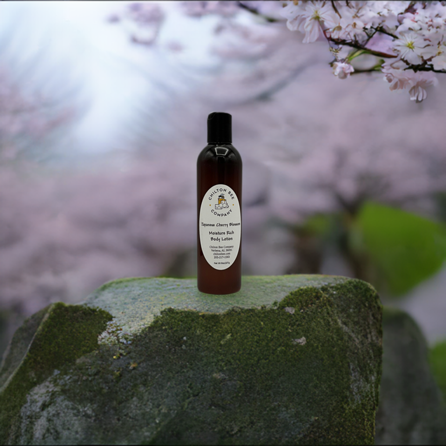 8 oz Moisturizing Body Lotion – product photo 3