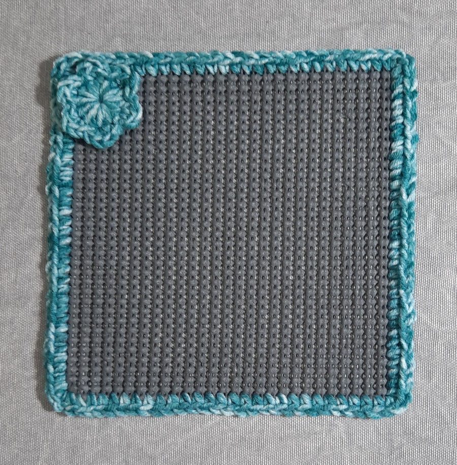 Grey & Turquoise Green Magnetic Jar Gripper, flat grip panel with crocheted edge