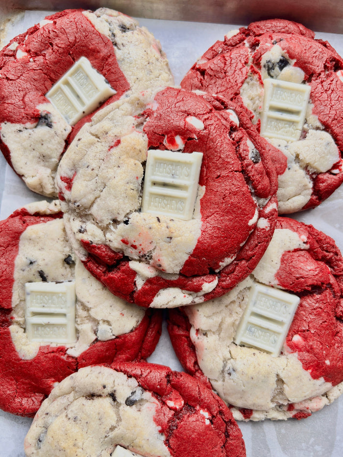 Red Velvet Cookies & Cream — bakery product image 1