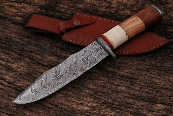 Handmade Damascus Hunting Knife with Wood Handle – 8"