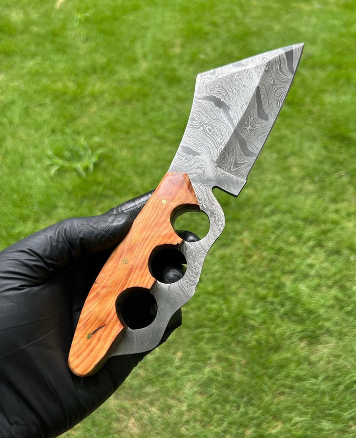 Handmade Damascus Steel Knuckle Knife