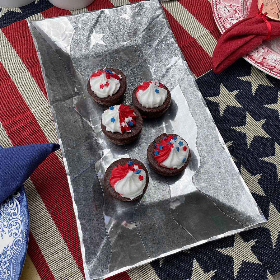 Styled display featuring American Flag Small Horizon Server