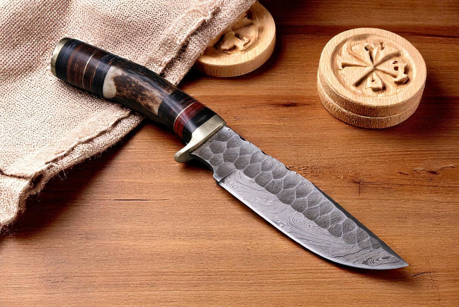 Damascus Hunting Knife – 5" Blade, Natural Antler Horn product photo