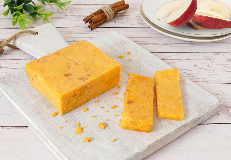 Cinnamon Apple Cheddar – product image 4