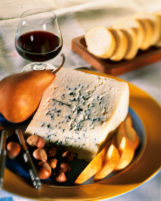 Blue Cheese, 8 oz – Creamy and Crumbly
