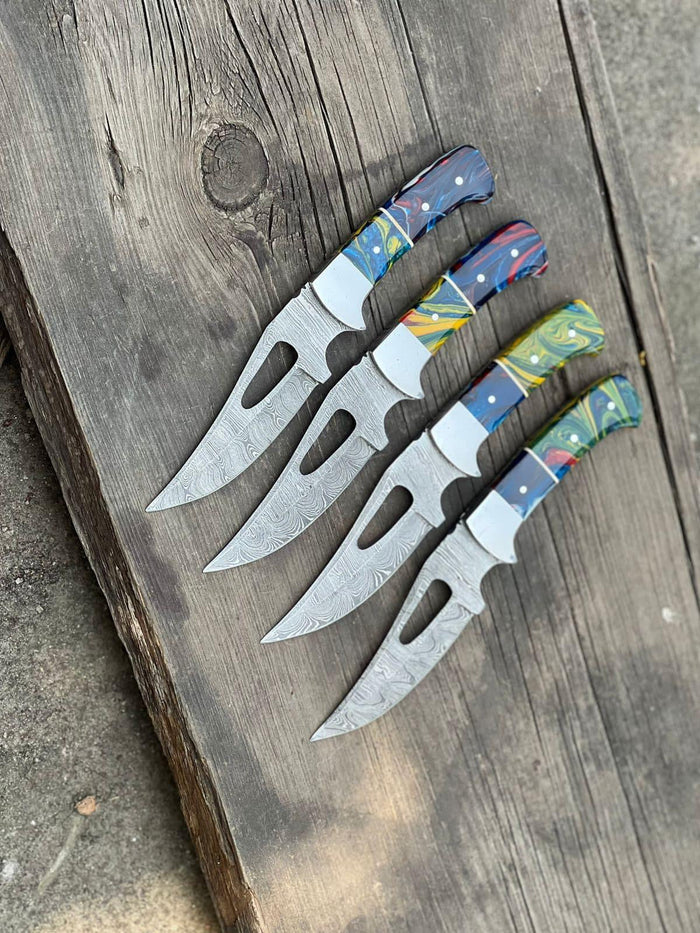Custom Handmade Small Hunting Knife – Damascus Steel Blade