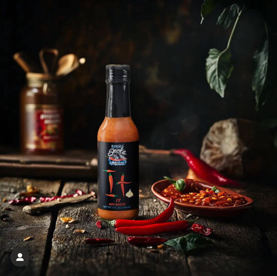 Additional product image for It Cayenne Garlic Louisiana-Style Hot Sauce