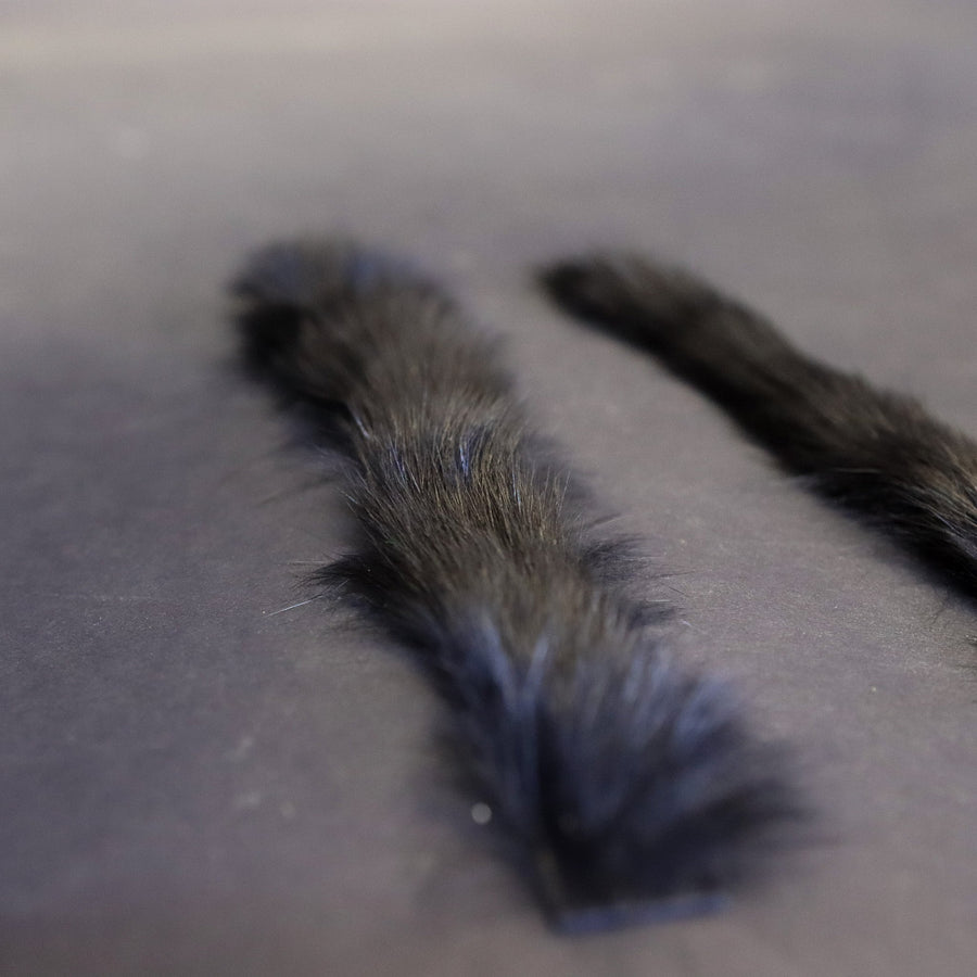 Black Rabbit Fur Bowstring Silencers — rabbit-fur strip detail