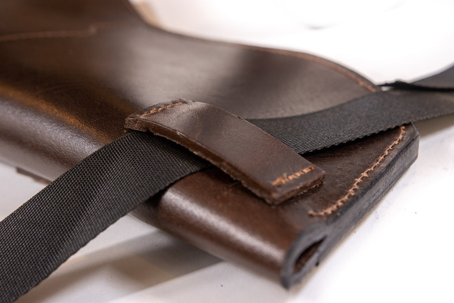 Leather Rear-Facing Hip Arrow Quiver — belt attachment and layered leather