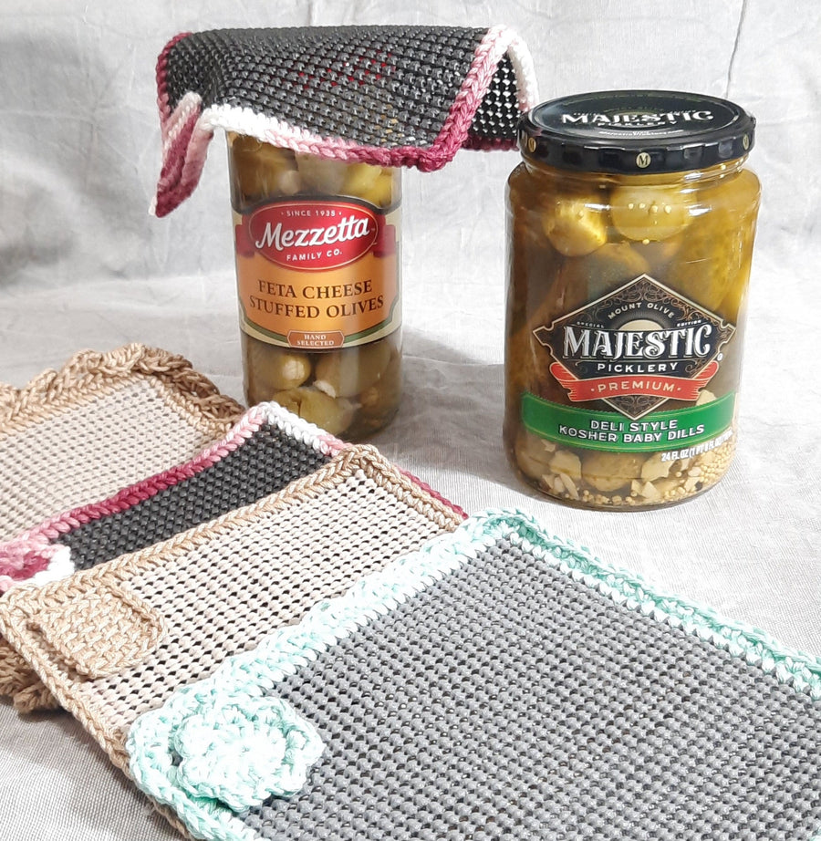 Example grippers beside food jars; display props shown