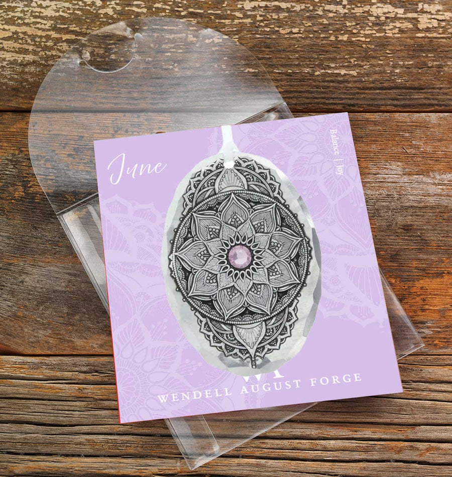 Gift packaging display for Birthstone crystal ornament