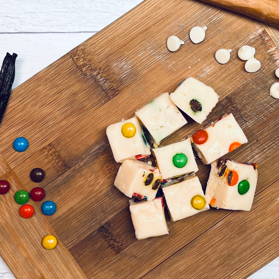 Handmade Vanilla Fudge with M&Ms - product image 3
