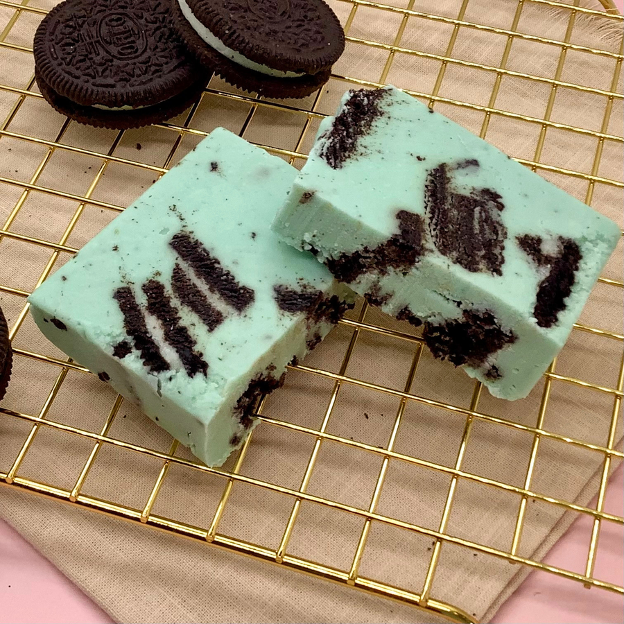 Handmade Mint Cookie Fudge – product image 2 of 2 at buyamerican.mom