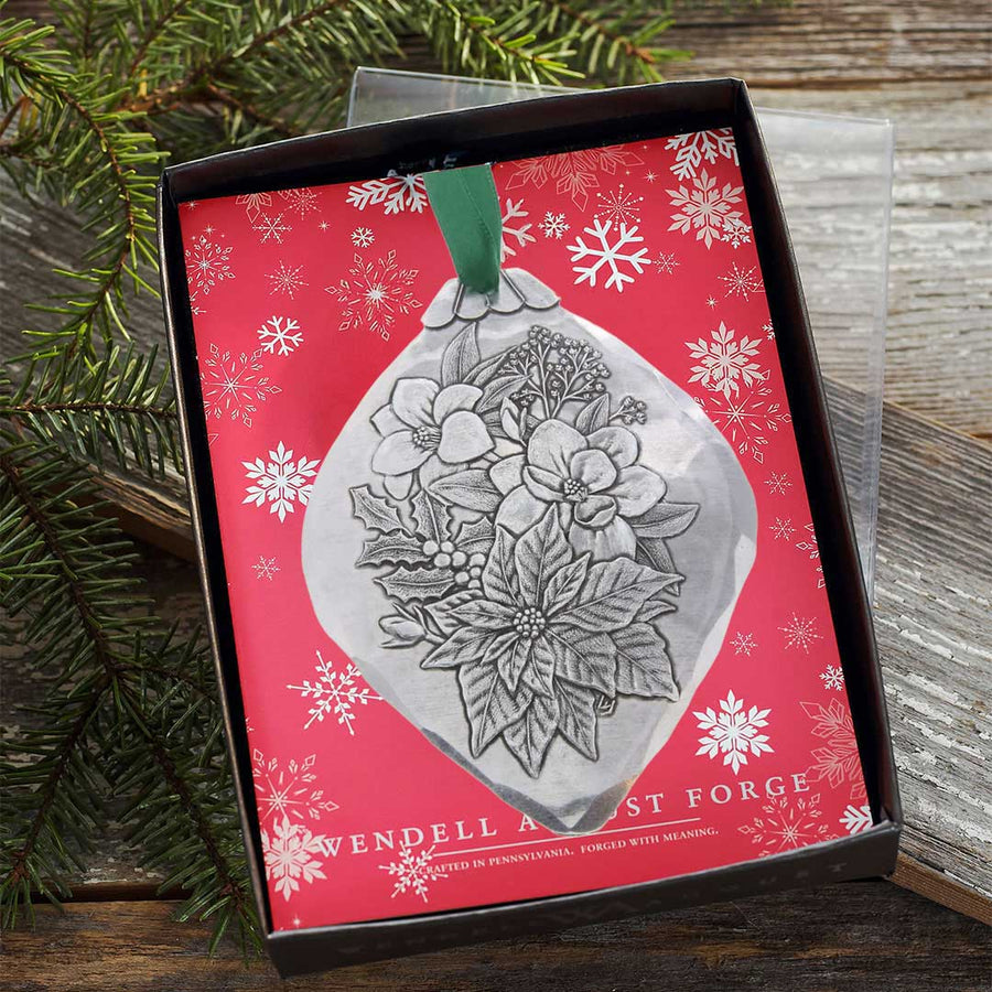 Gift packaging display for Poinsettia Bulb Ornament