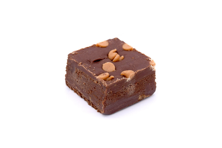 Handmade Chocolate with Reeses® Crumble Fudge – product image 5 of 7 on buyamerican.mom