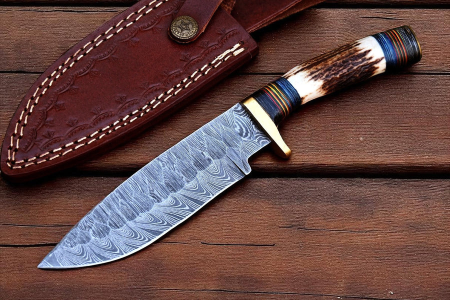 Damascus Hunting Knife – 5" Blade, Natural stag horn product photo