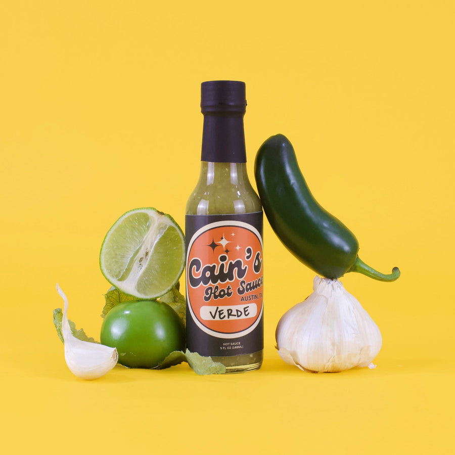 Jalapeño verde hot sauce bottle showing roasted tomatillo product ingredients