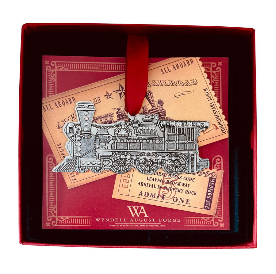 Gift packaging display for Vintage Locomotive Ornament