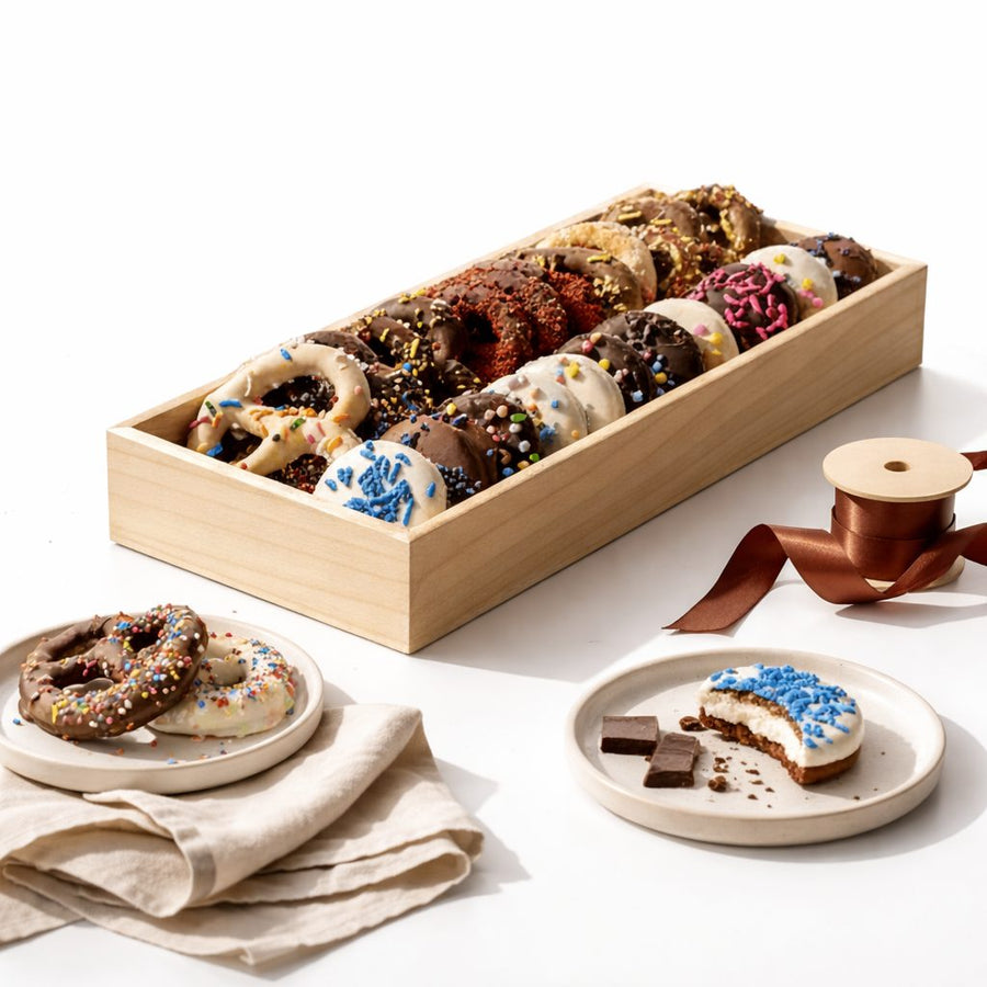 Chocolate Dipped Pretzel & Oreo Tray - product image 3