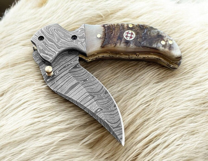 Custom Handmade Damascus Pocket Knife – Sheep Horn Handle