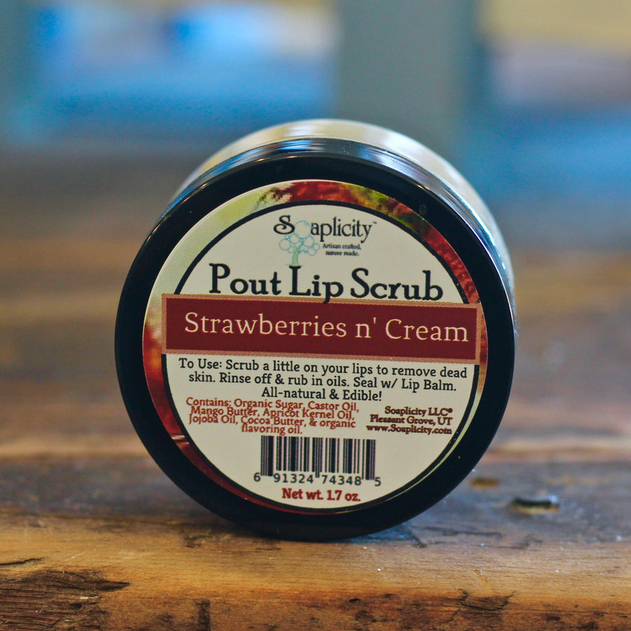 Strawberries 'n Cream Pout Lip Scrub – product photo