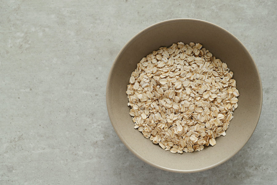 Dry oatmeal in a bowl