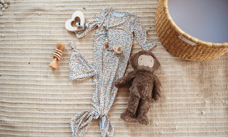 Heart Wooden Baby Grasping Toy with Teething Beads