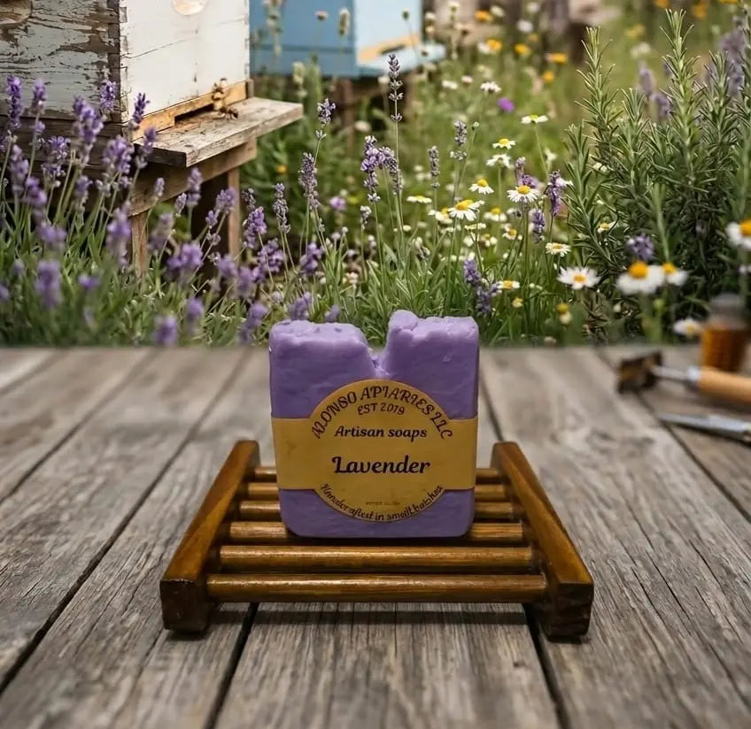 Wooden Soap Dish – product photo 1