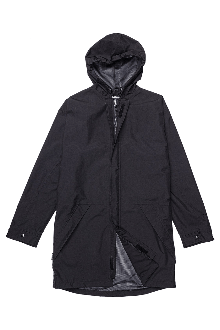 Men’s Campus Parka 2.0: black parka, front view.