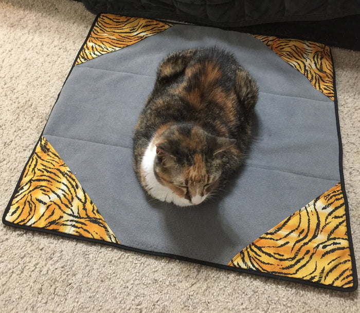 Premium Reversible Pet Sleep Mat 24" X 24" (Made in USA)