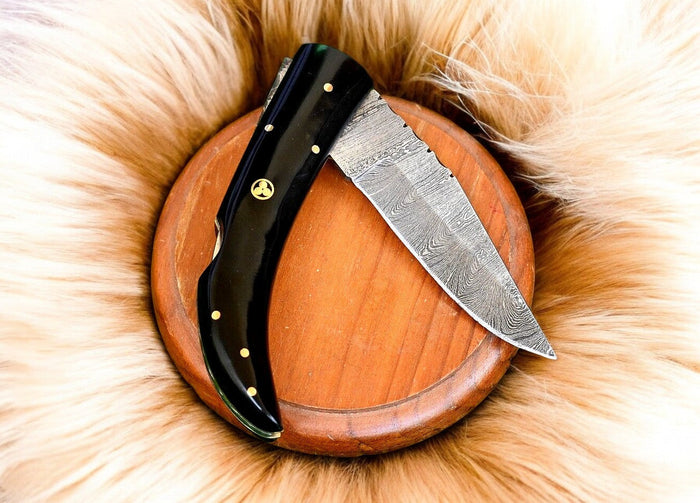 Handmade Damascus Steel Pocket Knife with Buffalo Horn