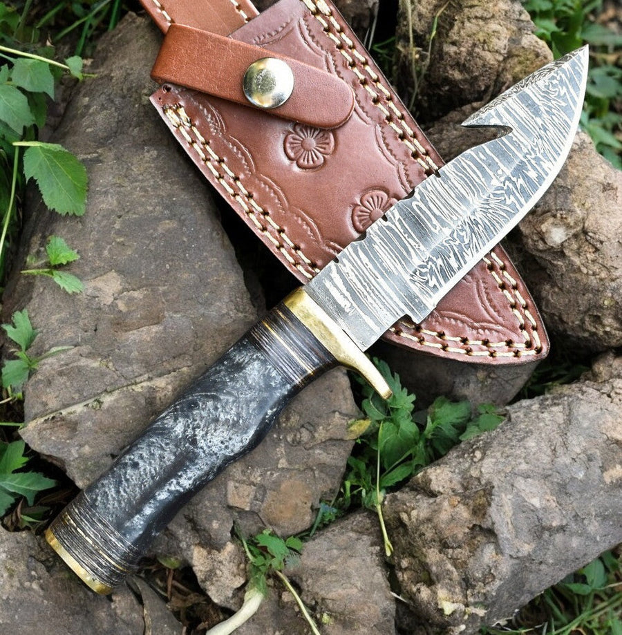 Custom Handmade Damascus Hunting Knife – 8" with Sheath