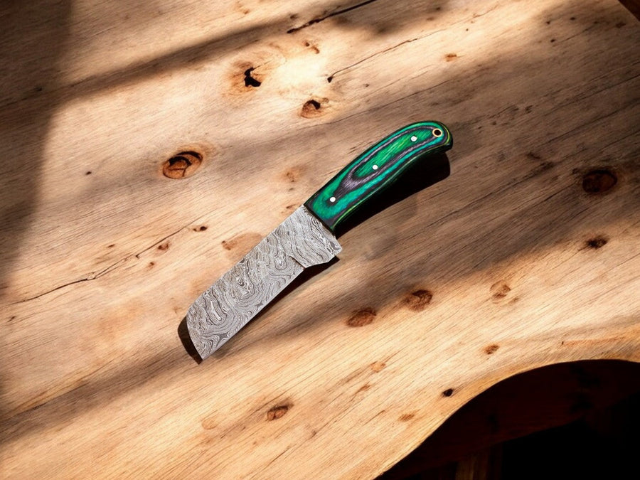 Handmade Bull Cutter Knife – Damascus Steel, Exotic Wood