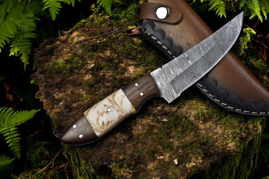 Handmade Damascus Steel Skinning Knife with Leather Sheath