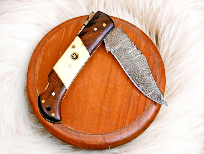 Handmade Damascus Steel Pocket Knife – Rosewood & Bone