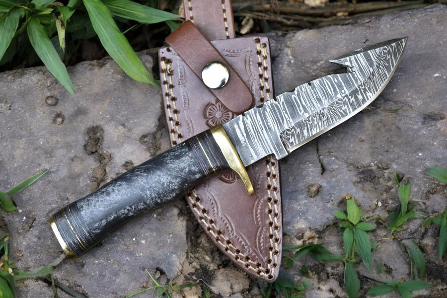 Custom Handmade Damascus Hunting Knife – 8" with Sheath