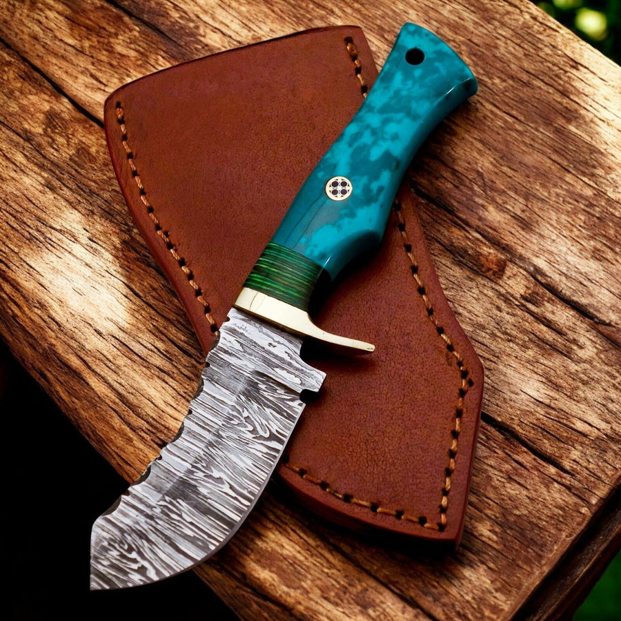 Handmade Damascus Skinning Knife – Epoxy Resin Handle