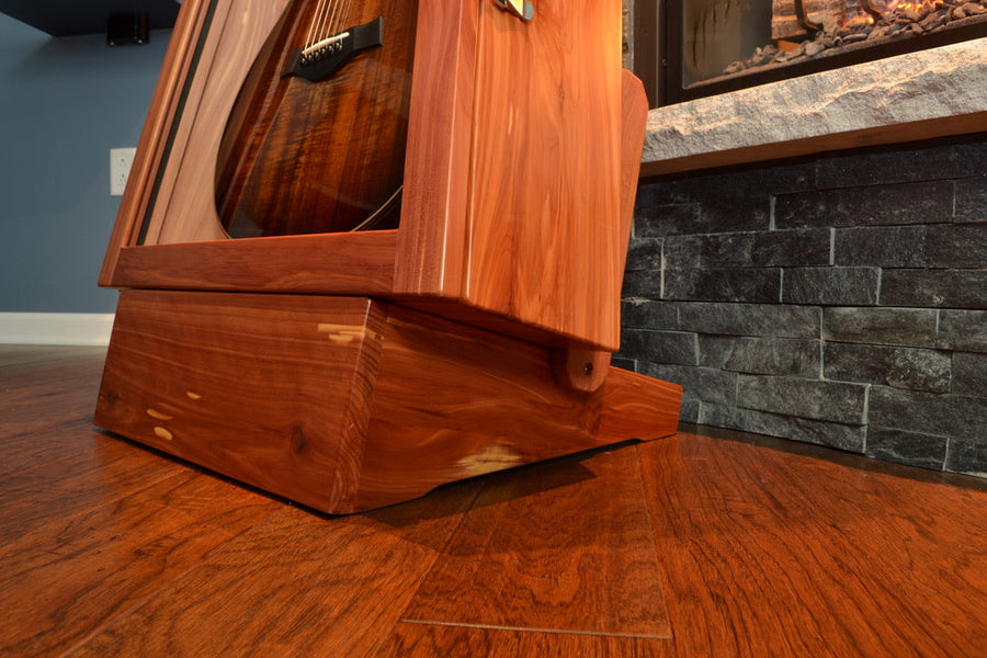 ClimaStand Triangle Humidor with Base - Cedar
